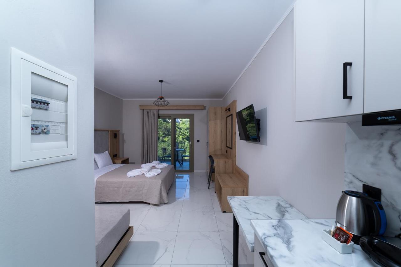 Sky View Suites Kefalonia Vovikes ภายนอก รูปภาพ