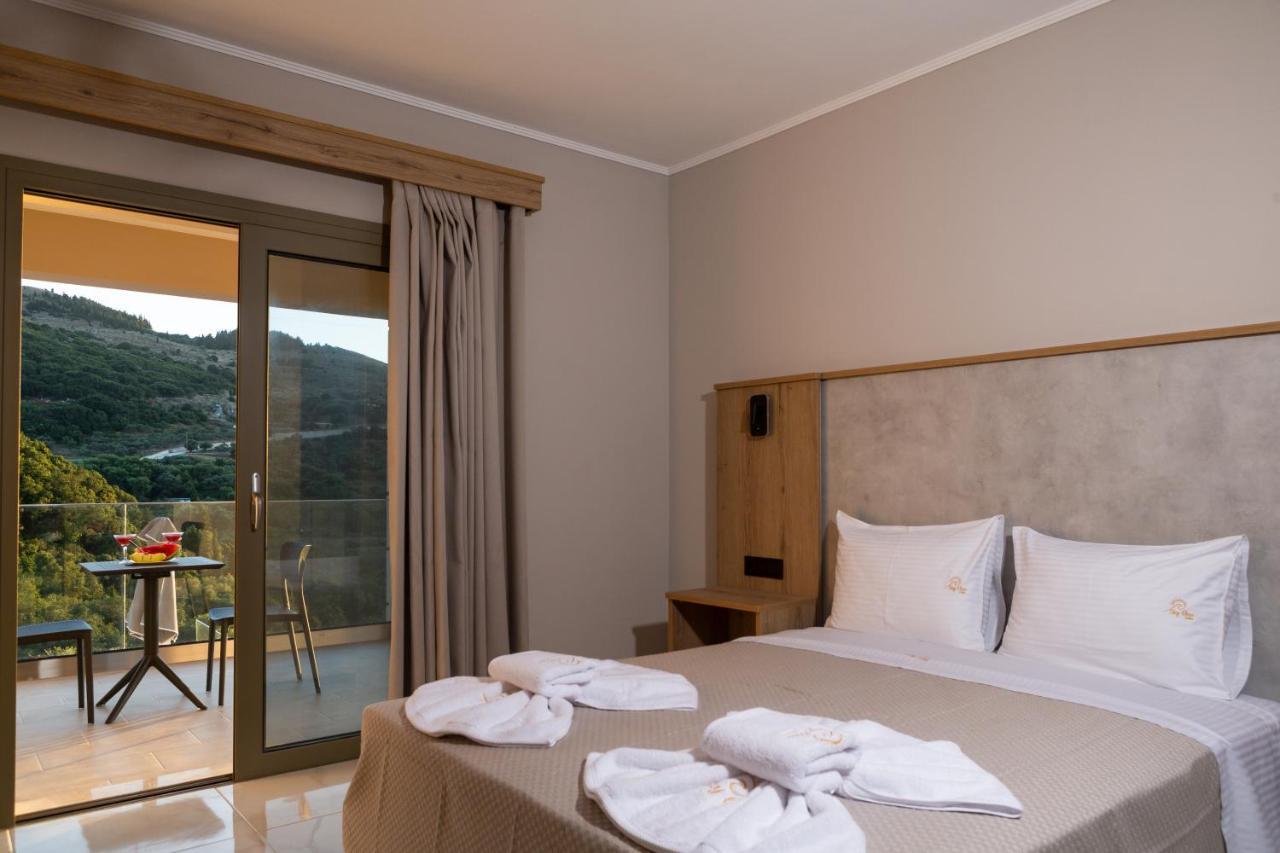 Sky View Suites Kefalonia Vovikes ภายนอก รูปภาพ