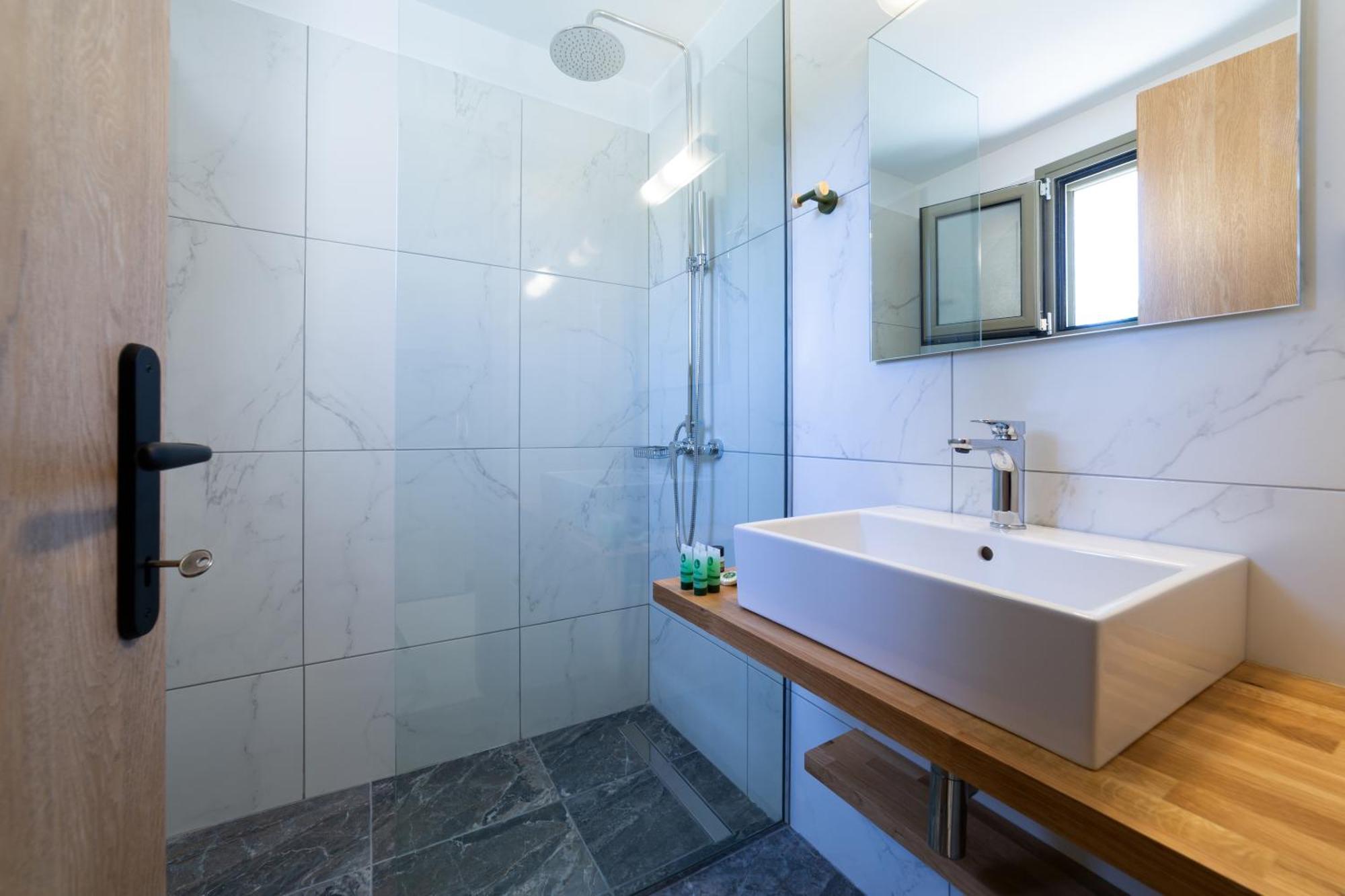 Sky View Suites Kefalonia Vovikes ภายนอก รูปภาพ